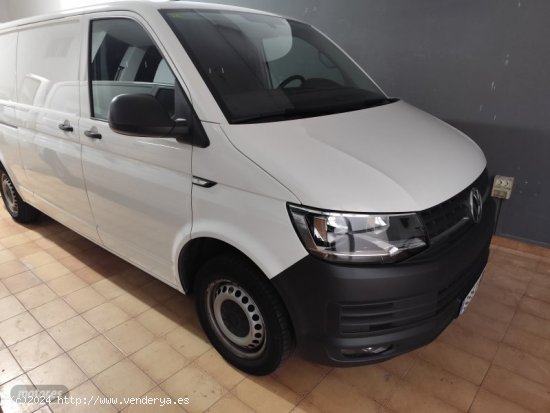 Volkswagen Transporter 2.0 tdi de 2019 con 178.000 Km por 17.500 EUR. en Pontevedra