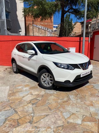 Nissan Qashqai 1.2i DIG-T ACENTA 4X2 - Sabadell