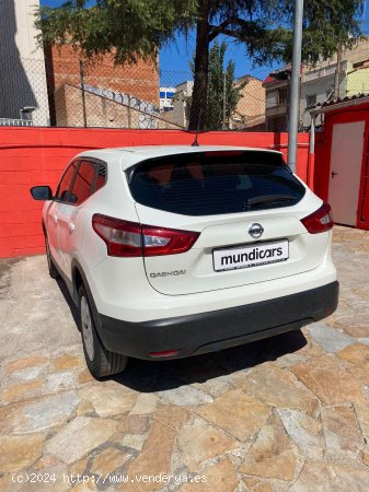 Nissan Qashqai 1.2i DIG-T ACENTA 4X2 - Sabadell