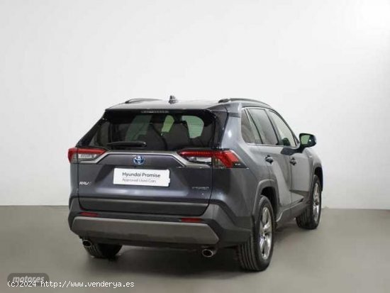 Toyota RAV 4 RAV-4 2.5 hybrid 2WD Luxury de 2021 con 47.000 Km por 35.990 EUR. en Cadiz