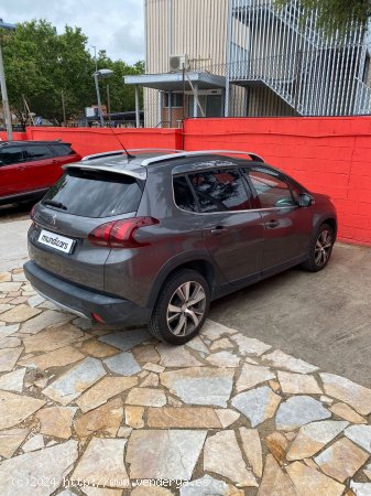 Peugeot 2008 Allure 1.2 PureTech 81KW (110CV) Auto - Sabadell