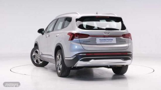 Hyundai Santa Fe Santa Fe 2.2CRDi Maxx 7pl 2WD 8DCT de 2023 con 19.497 Km por 37.900 EUR. en Murcia