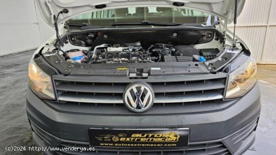 Volkswagen Caddy KOMBI  PRO 2.0 TDI 75CV 5 PLAZAS ESTA NUEVA - Badajoz