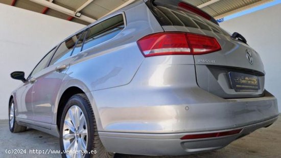 Volkswagen Passat Variant 2.0TDI 150CV  ESTA NUEVO - Badajoz