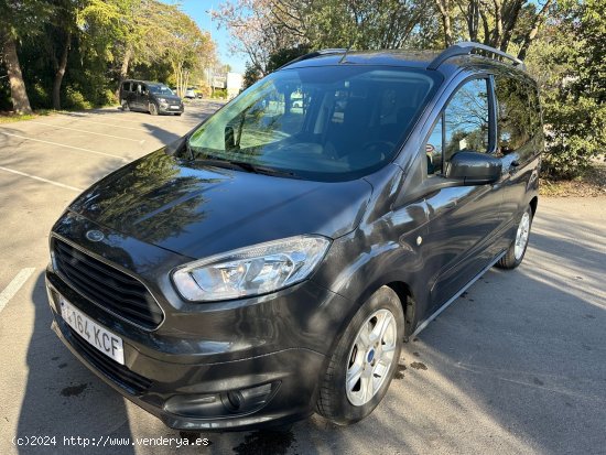 Ford Tourneo Courier 1.5 TDCI 95cv - Les Franqueses