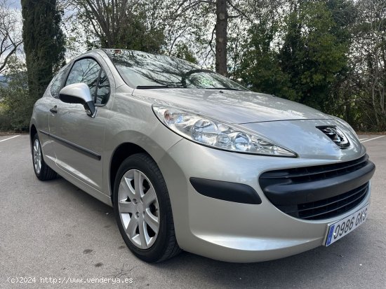 Peugeot 207 1.4 HDI  68cv - Les Franqueses