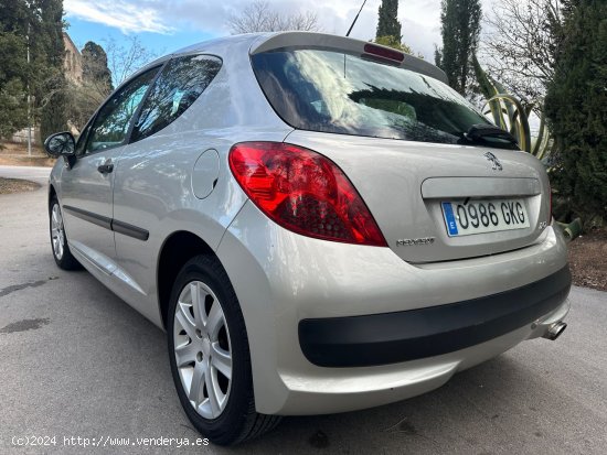 Peugeot 207 1.4 HDI  68cv - Les Franqueses