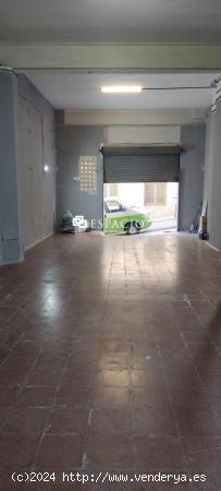  LOCAL COMERCIAL EN ZONA DE CERDANYOLA!!! PLAZA CANYAMARS!!! - BARCELONA 