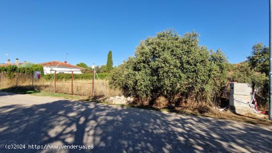  Se vende parcela en Eurovillas, zona de Nuevo Baztán - MADRID 