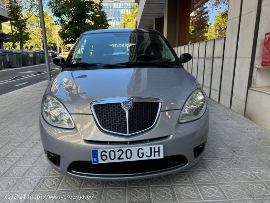 Lancia Ypsilon 1.4 16v Oro - Barcelona