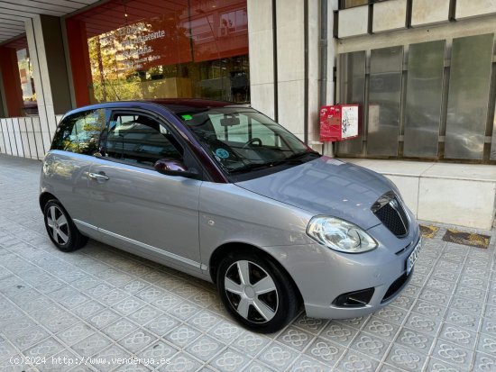 Lancia Ypsilon 1.4 16v Oro - Barcelona