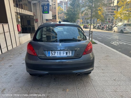 Peugeot 207 Sport 1.4 VTi 16v 95 - Barcelona