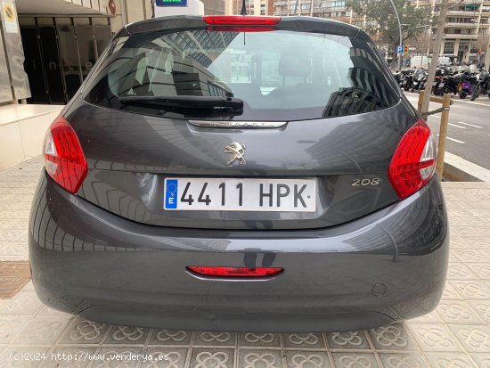 Peugeot 208 5P ACTIVE 1.4 HDi 68 - Barcelona