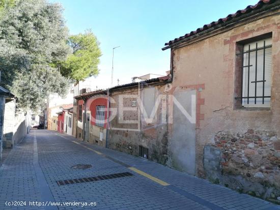  Casa de pueblo en venta en Santa Perpetua de Mogoda - BARCELONA 