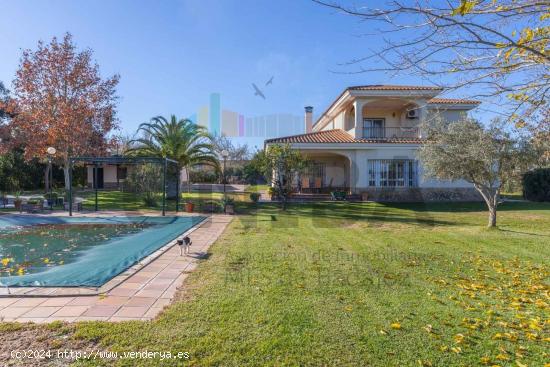 Espléndido chalet en venta en Tres Arroyos - BADAJOZ