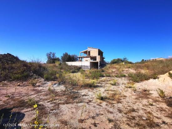  Finca rustica con edificación empezada - BALEARES 