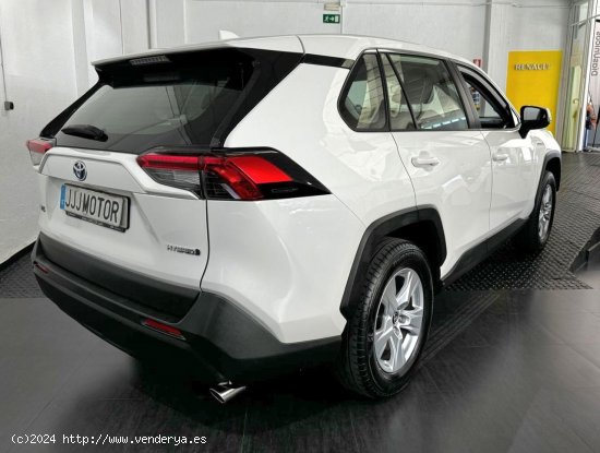 Toyota Rav4 Hybrid 4x4 Business - 