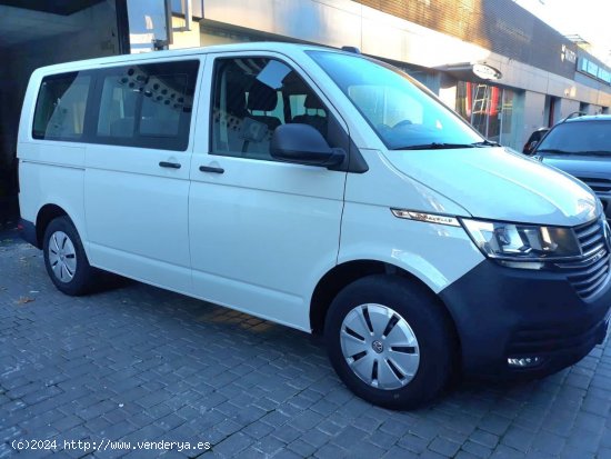 Volkswagen Caravelle Trendline FWD - 