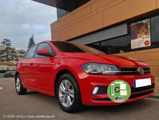 Volkswagen Polo ADVANCE 80CV.  E6 IMPECABLE Y POCOS KM. - Mollet