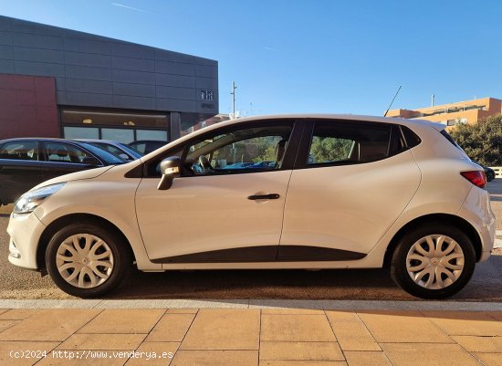 Renault Clio 4 BUSINESS TCE 75CV. E6 MUY BUEN ESTADO Y POCOS KM. - Mollet