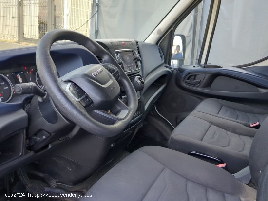 Iveco Daily 35S16 3520 L2H2-L 12M - Fornells de la Selva