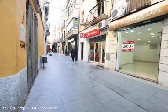 LOCAL COMERCIAL EN ALQUILER EN EL CENTRO DEL VENDRELL - TARRAGONA