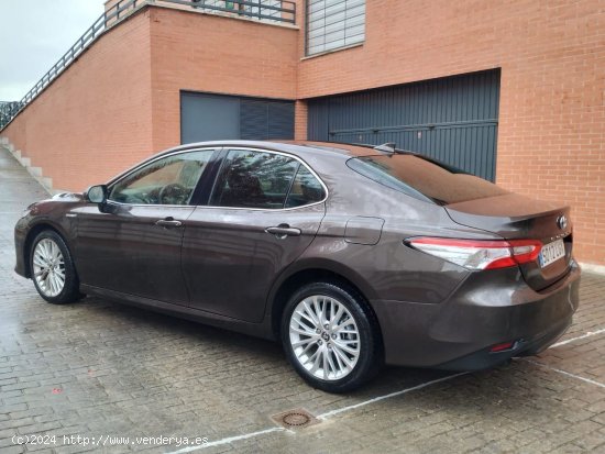 Toyota Camry Hybrid 2.5 220H ADVANCE - Madrid