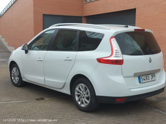 Renault Grand Scénic 1.5 DCI SELECTION ENERGY 7 PLAZAS - Madrid