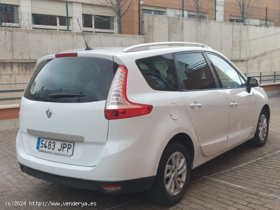 Renault Grand Scénic 1.5 DCI SELECTION ENERGY 7 PLAZAS - Madrid