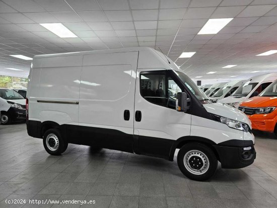 Iveco Daily L2 H2 2.3TD 127CV - Lugo