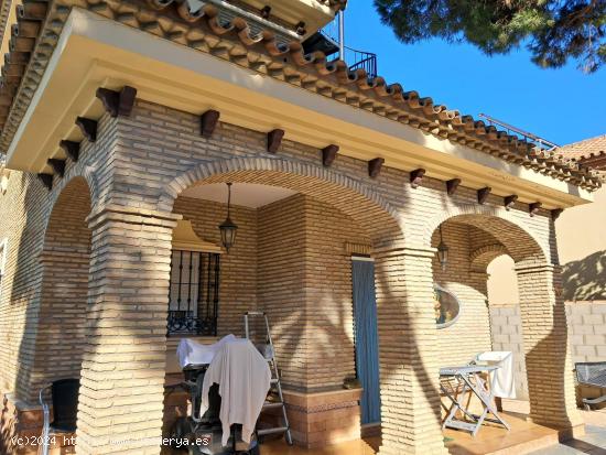 VENTA DE CHALET EN LA SEGUNDA PISTA DE LA BARROSA - CADIZ