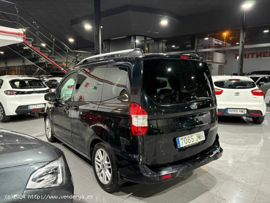 Ford Tourneo Courier 1.5TDCI 95CV 5 PLAZAS - Lugo