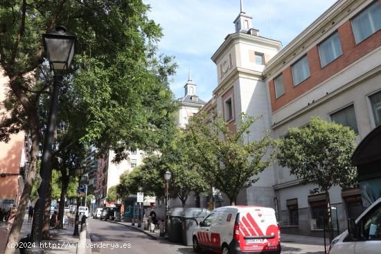 ^^***^^ PLAZA DE GARAJE CON TRASTERO INCLUIDO EN BARRIO LAVAPIES^^**^^ - MADRID