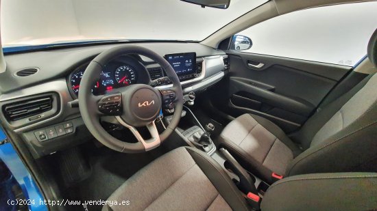 Kia Stonic 1.0 T-GDi 74kW (100CV) MHEV MT Concept - 