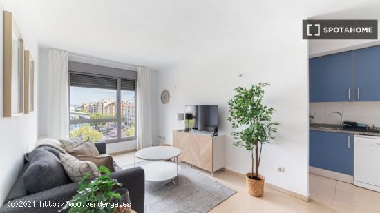 Moderno apartamento amueblado cerca del parque Lola Camarena - MADRID