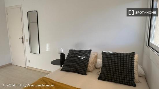 Habitación en piso compartido en sant cugat del vallès - BARCELONA