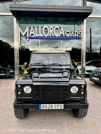 Land-Rover Defender I 90 2.5 Td5 FAMILIAR - Palma