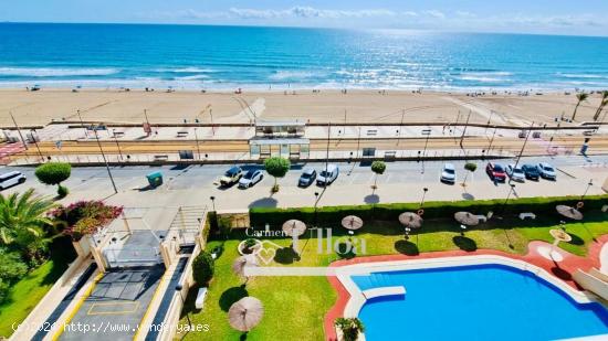 APARTAMENTO EN PRIMERA LINEA DE LA PLAYA DE MUCHAVISTA - ALICANTE