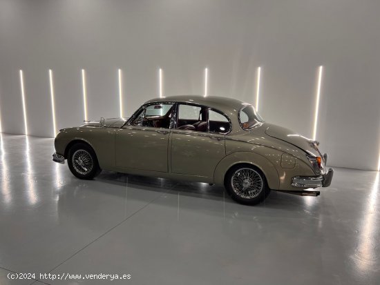 Jaguar MKII 3.4 210cv 5p del 1962 - Figueres