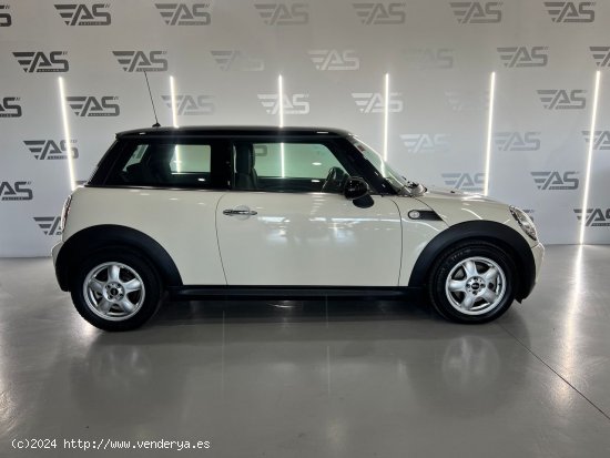 MINI MINI Cooper 1.4 75cv 3p - Figueres