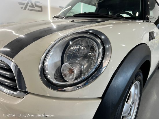 MINI MINI Cooper 1.4 75cv 3p - Figueres