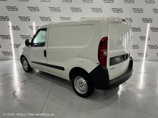 Opel Combo Tour Expression 1.3 CDTI L1 H1 90 cv - Figueres