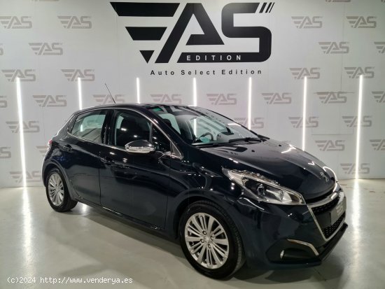 Peugeot 208 5P ALLURE 1.2L PureTech 60KW (82CV) - Palafrugell