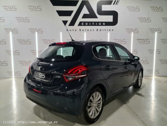 Peugeot 208 5P ALLURE 1.2L PureTech 60KW (82CV) - Palafrugell