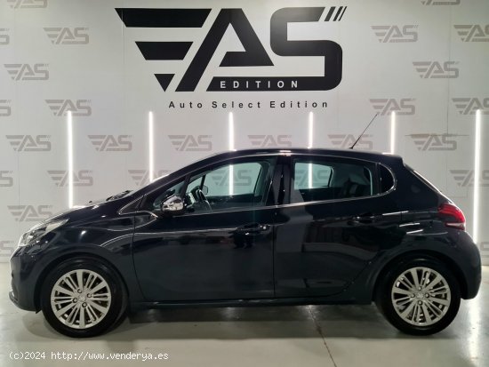 Peugeot 208 5P ALLURE 1.2L PureTech 60KW (82CV) - Palafrugell