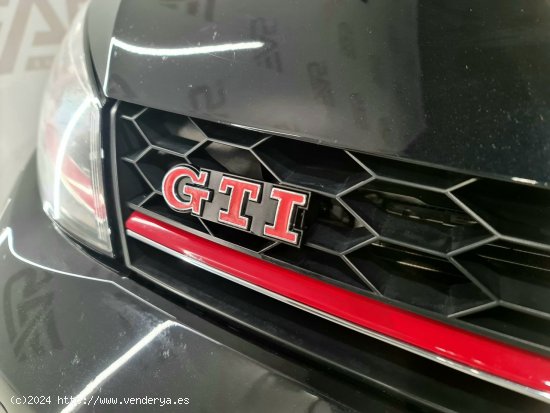 Volkswagen Golf GTI 2.0 TSI 220CV BMT - MANUAL - Palafrugell