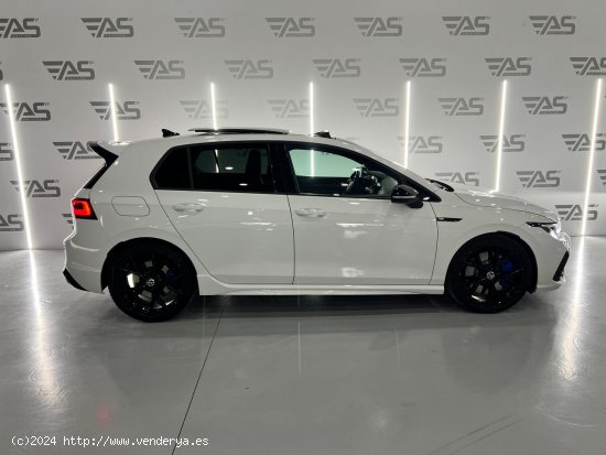 Volkswagen Golf R 2.0 TSI 235kW (320CV) 4Motion DSG - Akrapovic - Figueres