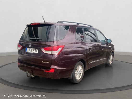 SsangYong Rodius e-Xdi Premium - Vigo