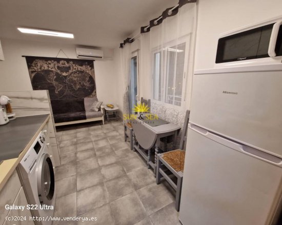 Apartamento en alquiler en Alicante (Alicante)