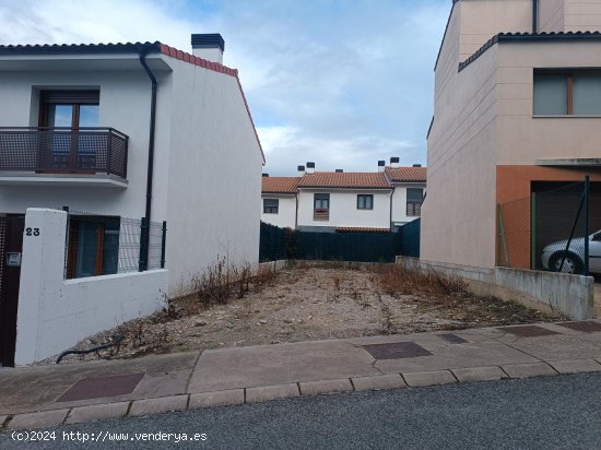 Finca en venta en Cizur (Navarra)